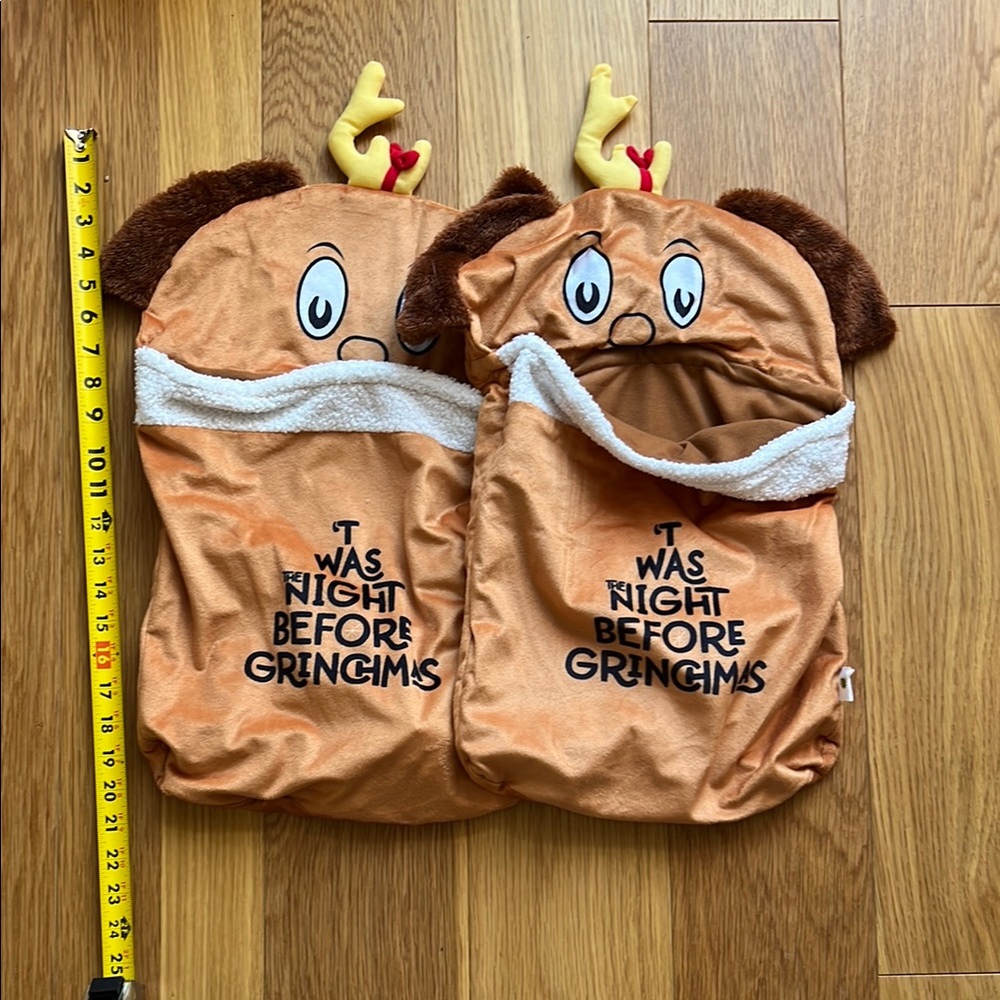 PAIR of Max Grinch Crinkley hidey hole for cats and pets-